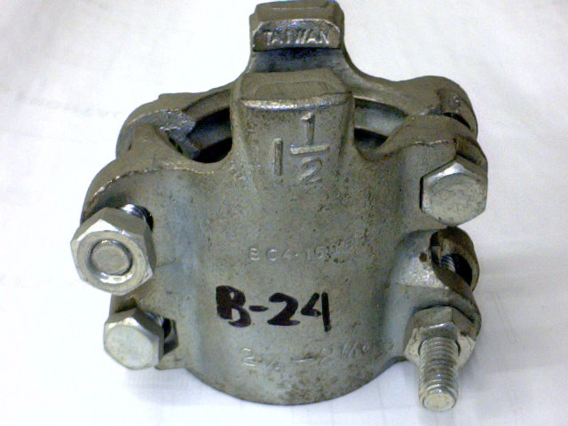 ABRAZADERA 4 TORNI. 2-3/32 A 2-9/32