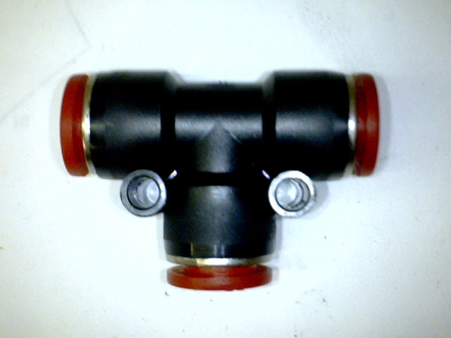 UNION T TUBO A TUBO 4 MM