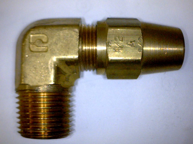 CODO 90 GRADOS TUBO A MACHO NPTF