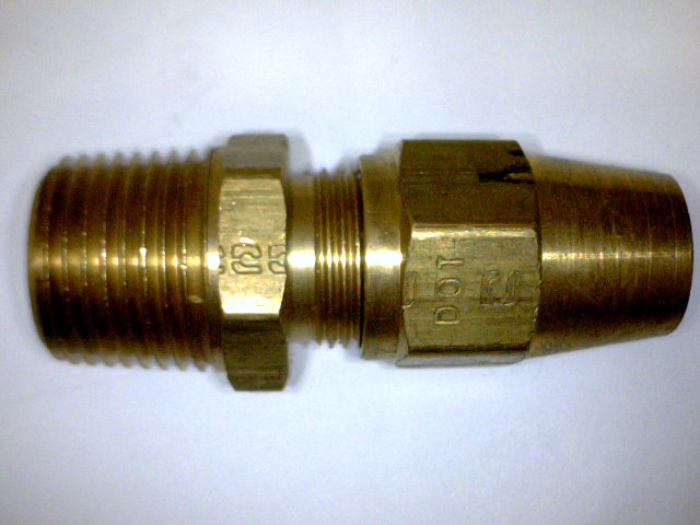CONECTOR TUBO A MACHO NPTF