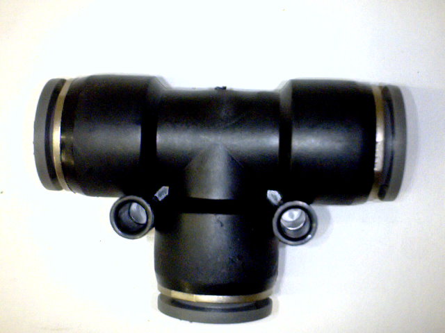 UNION  T  TUBO A TUBO 3/16