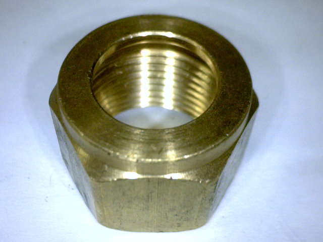 TUERCA CORTA