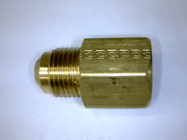 CONECTOR MACHO SAE - HEMBRA NPTF